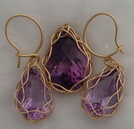 Amethyst earrings and pendant.