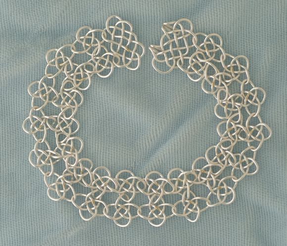 Double chain bracelet.